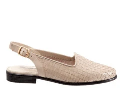 Women's Trotters Lena Flats