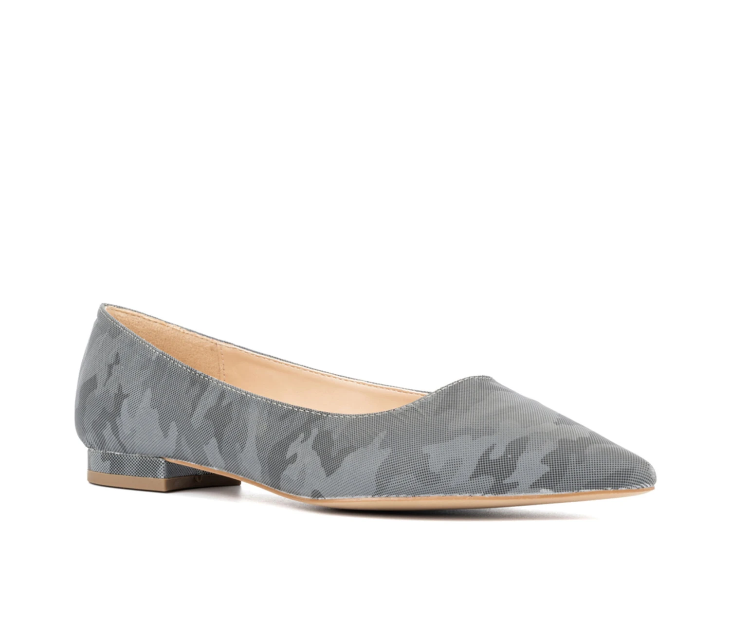 Women's Fashion To Figure Bailey Wide Width Flats - Image 2