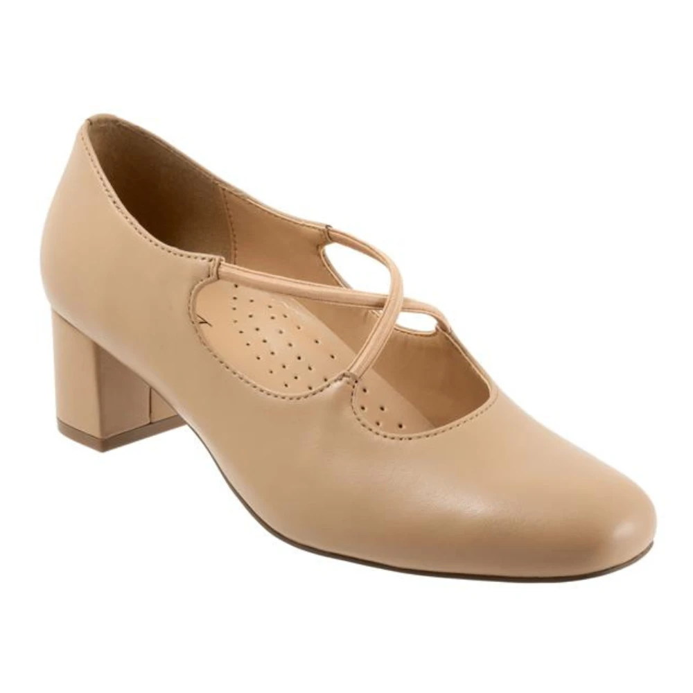 Trotters Demi Nude Calf Dress Shoe (Women's)