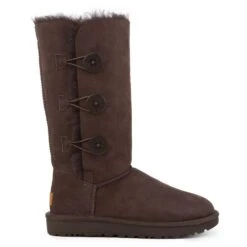 UGG AUSTRALIA BAILEY BUTTON TRIPLET CHOCOLATE BROWN